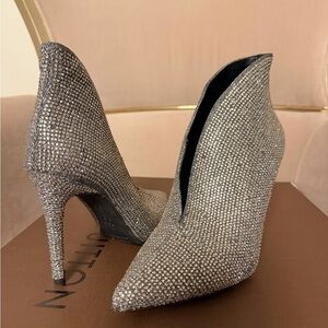 Jessica Simpson Glittering Silver Heeled Boots